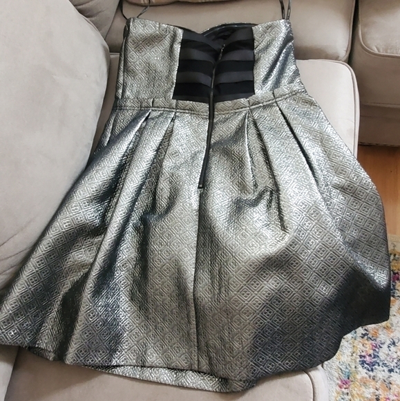 GUESS METALLIC FIT & FLAIR SWEETHEART EVENING DRESS SIZE 14 - Picture 3 of 8